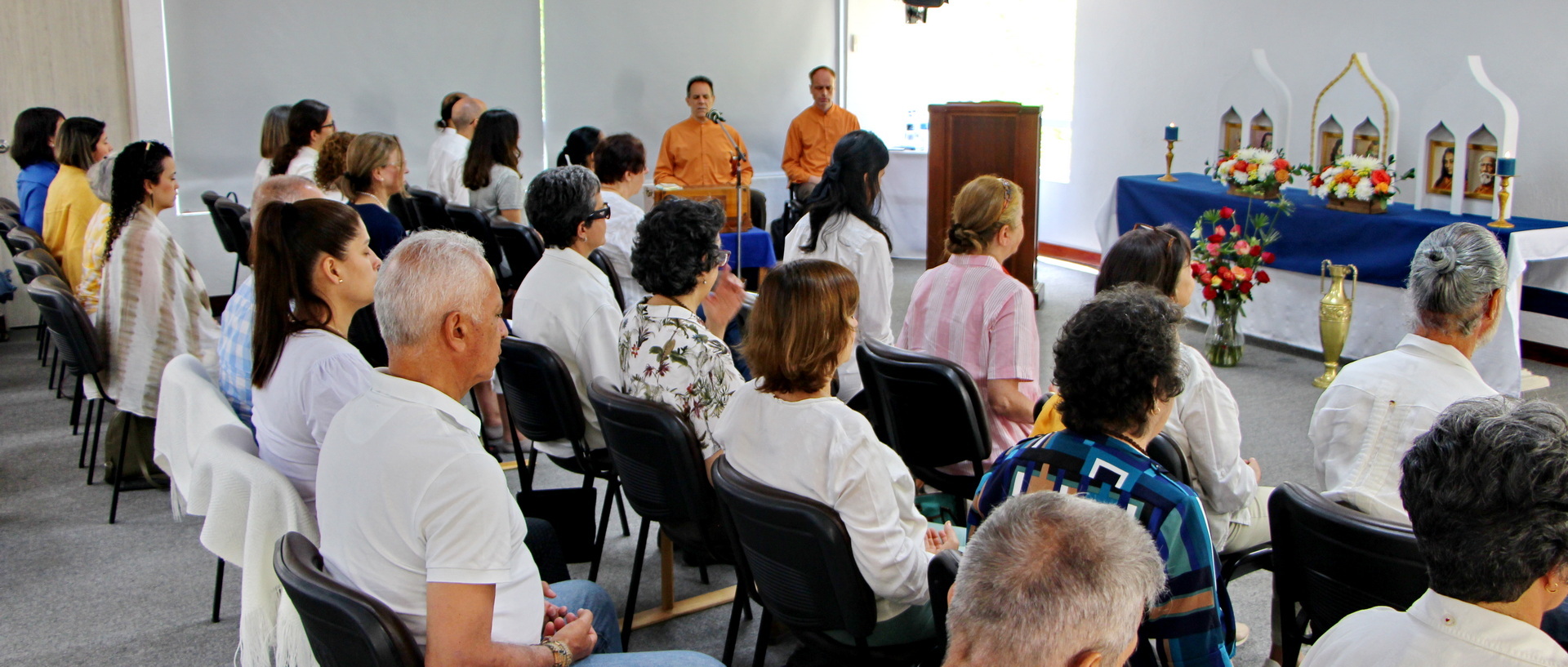With Medellín devotees in meditation