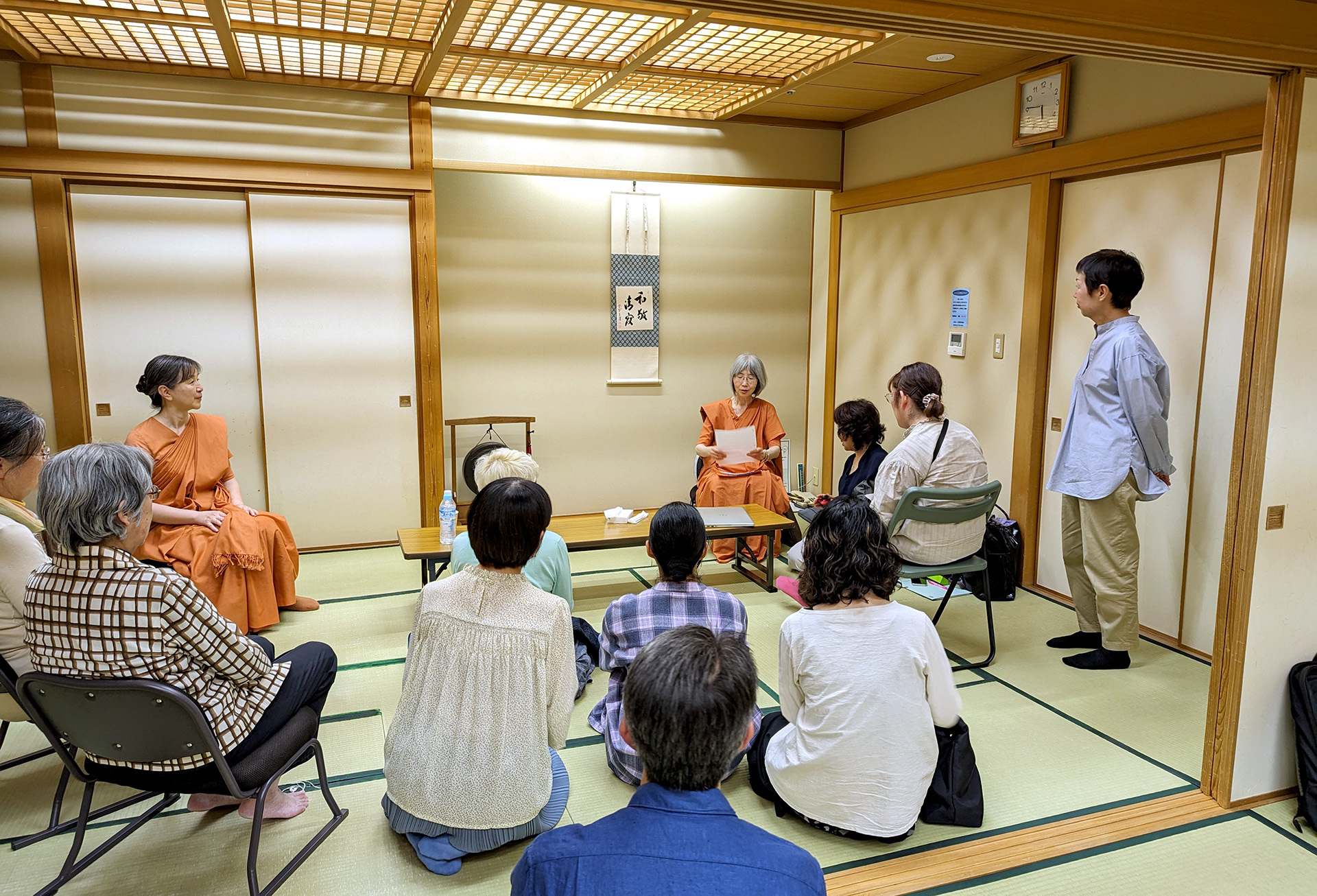Sister Radhika conducts a satsanga for members in Sapporo.