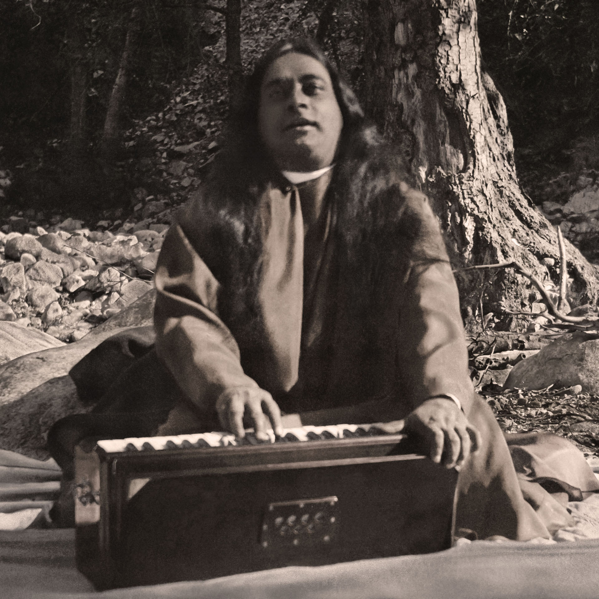 Paramahansa Yogananda The Divine Art of Kirtan Banner