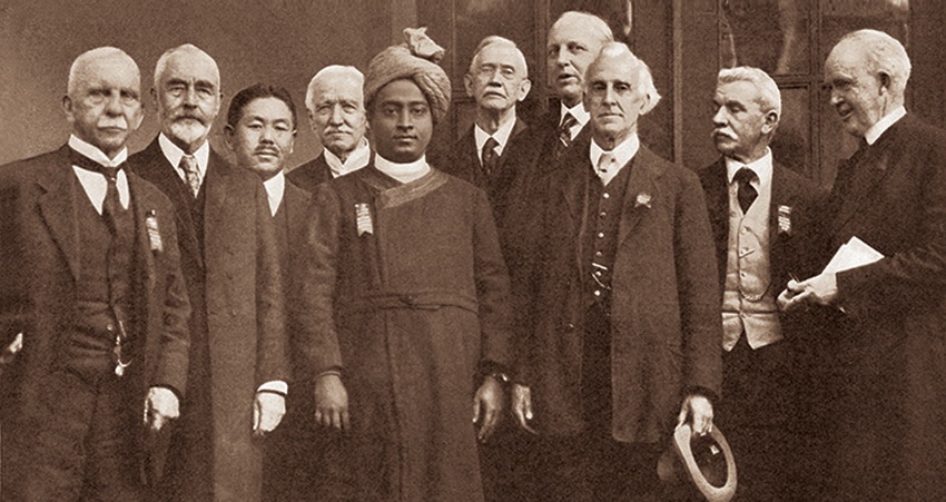 Yogananda-at-Congress-of-Religious-Liberals-in-Boston-in-1920.jpg#asset:56166