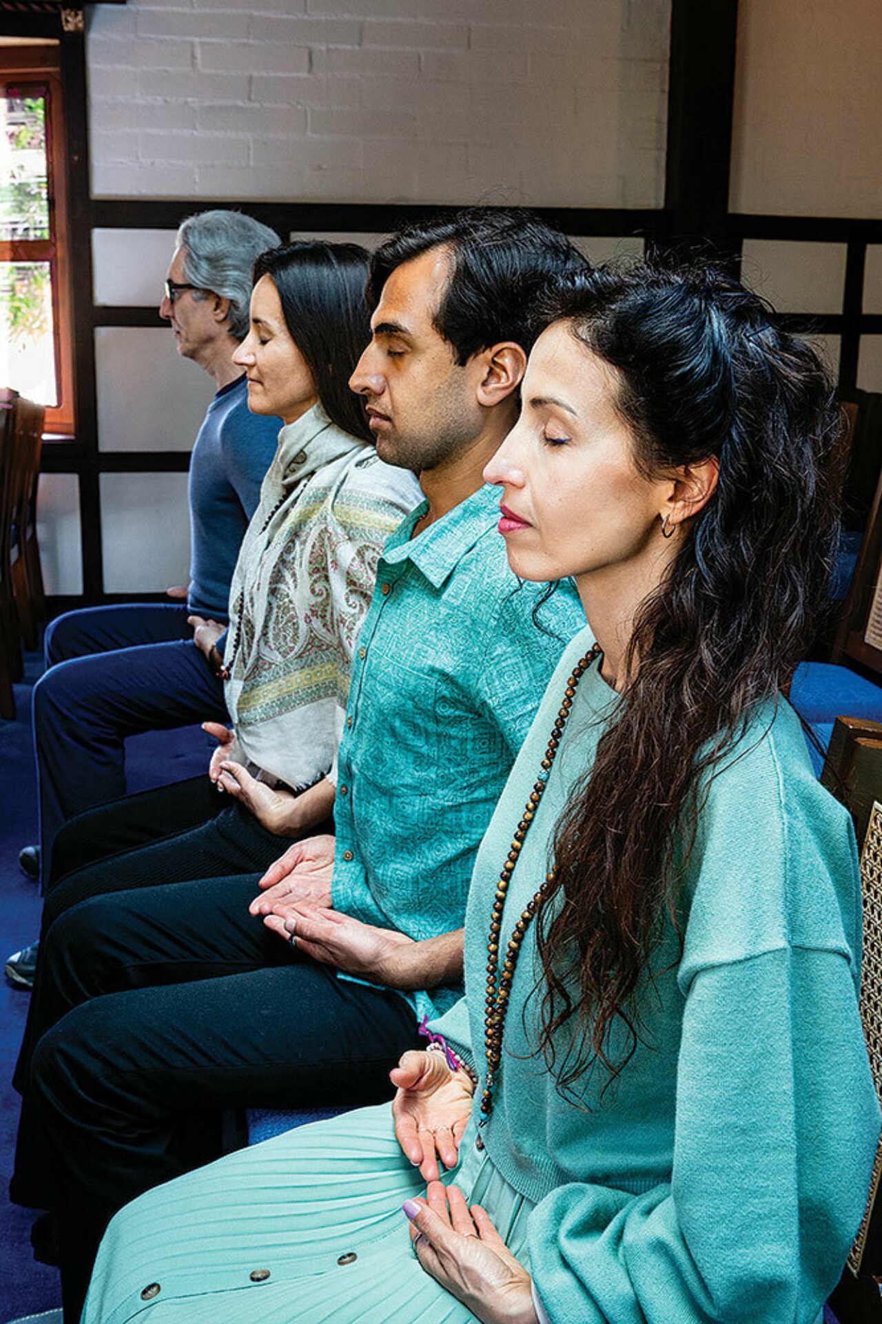 SRF Devotees Meditating